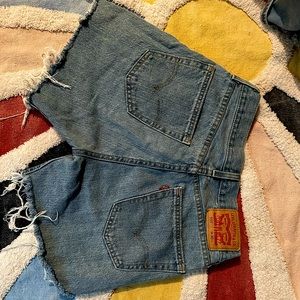 COPY - Levi raw edge shorts